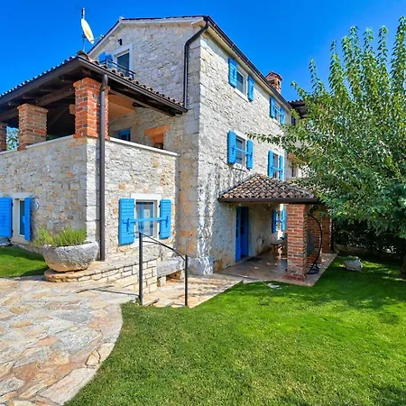 别墅 Simone With Private Pool