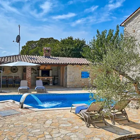 וילה Simone With Private Pool