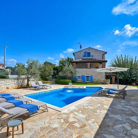 וילה Simone With Private Pool