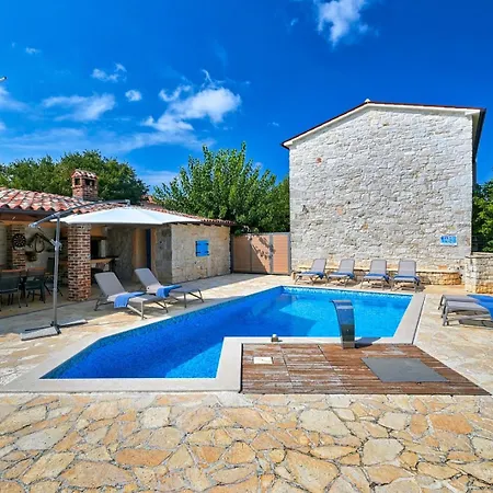 Simone With Private Pool וילה *