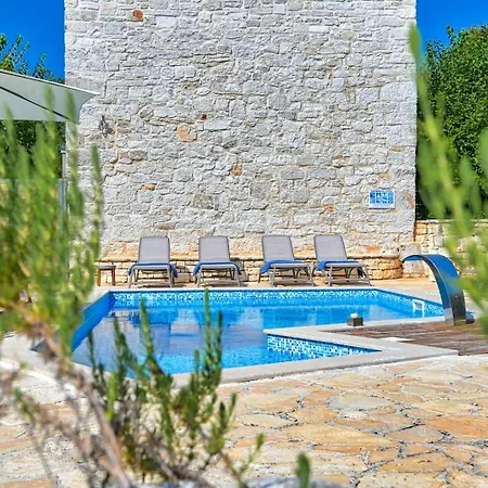 וילה Simone With Private Pool *
